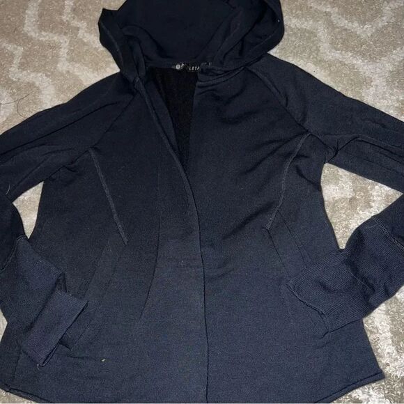 Athleta Jackets & Blazers - Athleta size XS Black Hooded Jacket